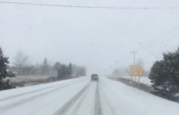 Понад 67 тисяч споживачів залишилися без світла на сході Канади через сніжний шторм