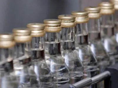 В Запорожскую область завезли 1,2 тыс. литров контрафактного алкоголя