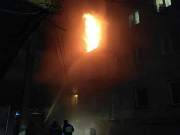 В Ровно произошел пожар в жилом доме, есть пострадавшие - ГоСЧС