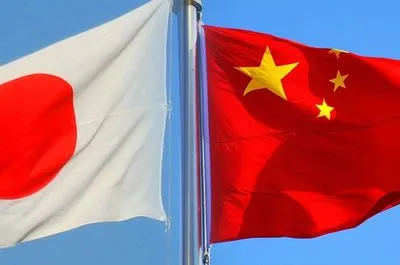 Китайські кораблі вперше у 2018 році  з'явилися поблизу спірних островів Сенкаку