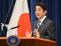Прем’єр-міністр Японії прокоментував рішення оснастити японські винищувачі крилатими ракетами