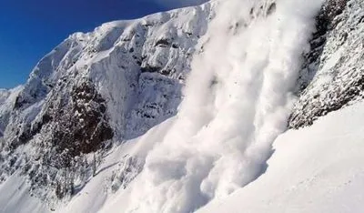 Спасатели предупредили о возможном сходе лавин в Закарпатье