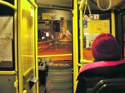 "Київпастранс" тимчасово міняє рух нічного тролейбусного маршруту № 93Н