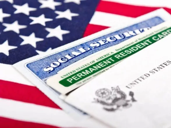 В США представили предусматривающий отмену "грин-карт" законопроект
