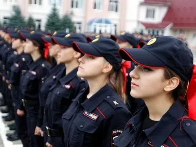 Російським поліцейським дозволили відпочивати в Азербайджані, Казахстані та ще 11 країнах