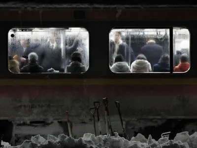 Из-за снегопада в Японии в ловушке оказался поезд с более 400 пассажирами