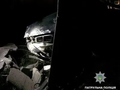 Пьяный водитель влетел в забор тюрьмы: нарушителя задержали в запрещенной зоне