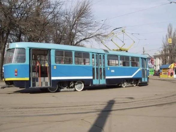 v-odesi-pid-chas-rukhu-zagorivsya-tramvay
