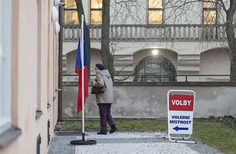 В Чехии закрылись избирательные участки, явка составила 60%