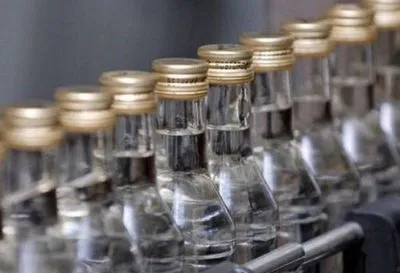 Более 13 тыс. литров фальсифицированной водки изъяли правоохранители в Винницкой области