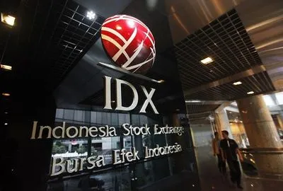 Биржа в Джакарте возобновила работу после обвала пола