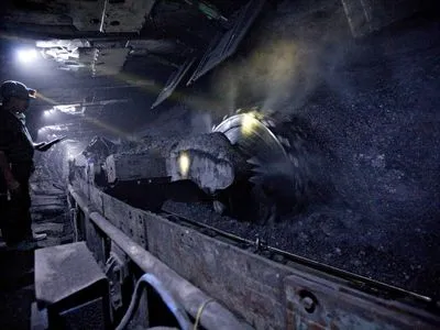 Объемы добычи угля в Украине за год упали на 15,5%