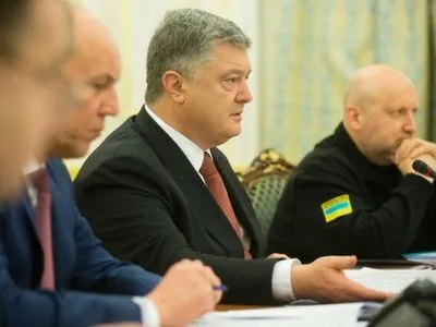 Украине поставят Javelin за счет США - Порошенко