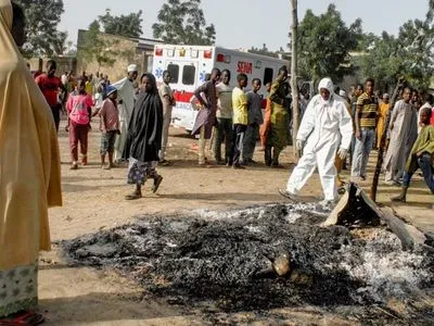 Террорист-смертник убил 12 людей на рынке в Нигерии