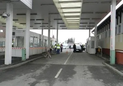 Пункт пропуска "Дзвинкове" на границе с Венгрией будет работать на три часа дольше