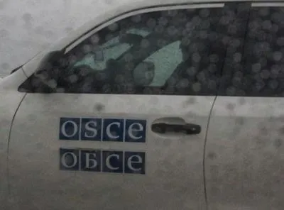 Пьяный боевик заблокировал автомобилем движение транспортных средств представителей ОБСЕ