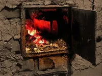 На Буковине произошел пожар из-за уголька из печи: травмированы двое детей