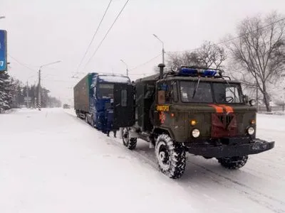 На Донбассе выпало до 50 сантиметров снега