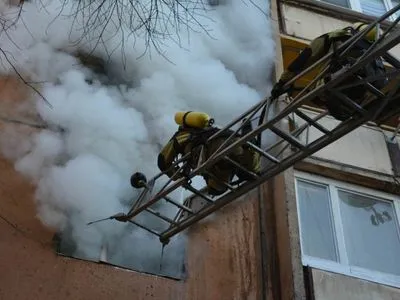 Многоэтажка загорелась в Ужгороде, эвакуировали 20 человек