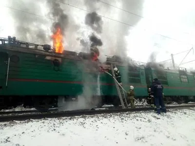 Электровоз загорелся в Полтавской области