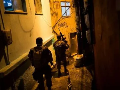 В результате стрельбы в клубе в Бразилии погибли 14 человек