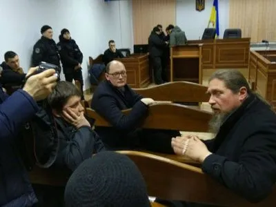 Суд заарештував чоловіків за підпал монастиря Московського патріархату в Києві