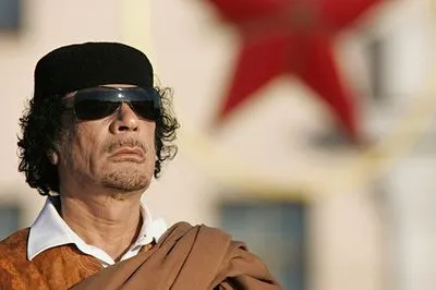 Каддафи в 2004 году хотел купить "Манчестер Юнайтед"