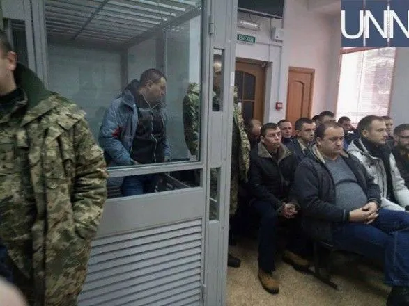 Суд начал рассмотрение ходатайства об аресте для менеджера бизнеса депутата Рыбаки