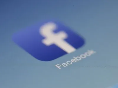 Facebook буде надавати пріоритет у стрічці місцевим новинам