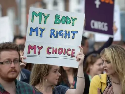 Референдум относительно абортов пройдет в Ирландии в мае