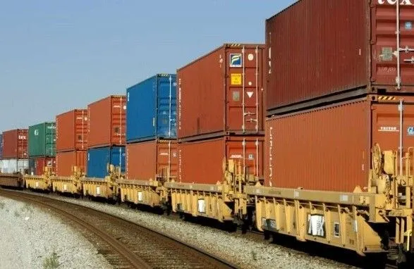 Обсяги контейнерних перевезень залізницею зросли на 10% у 2017 році