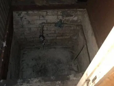 В Киеве злоумышленник убил мужчину и замуровал тело в бетон