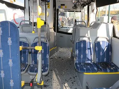 У Туреччині автобус в'їхав у зупинку, є загиблі