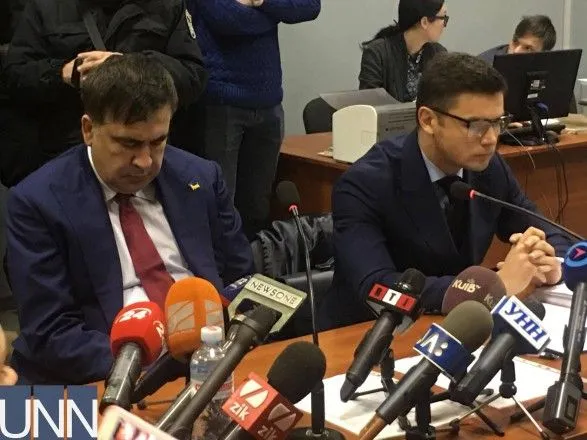 Суд у Києві розпочав засідання у справі позову Саакашвілі до ДМС