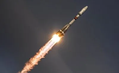 Запущена з російського космодрому ракета вивела супутники на проміжну орбіту