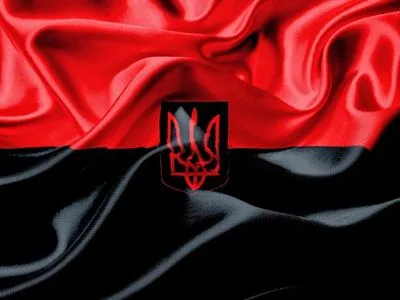 У Києві хочуть на день народження Бандери та Шухевича піднімати прапор ОУН