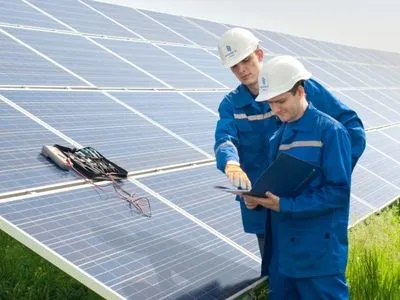 Канадские инвесторы хотят построить солнечную электростанцию на Луганщине