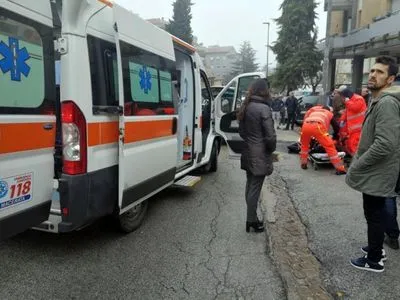 В итальянском городе неизвестные открыли огонь по прохожим, есть раненые