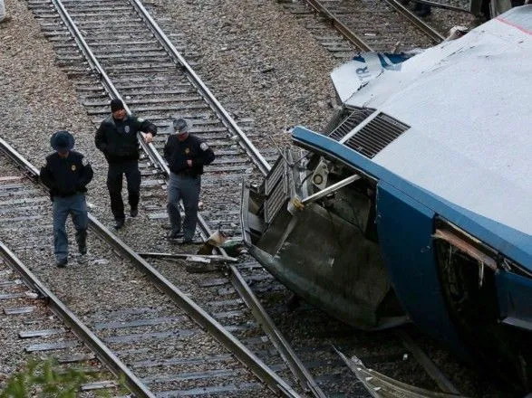 Трамп висловив співчуття у зв'язку з масштабною аварією потягів у США