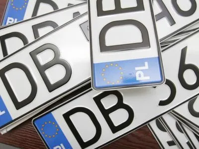 Владельцев авто на еврономерах оштрафовали на более чем 165 млн грн