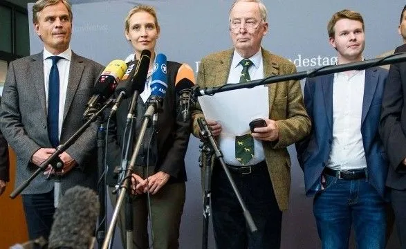 Немецкая партия AfD раскритиковала визит однопартийцев в аннексированный Крым