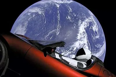 Tesla Маска стала космическим спутником