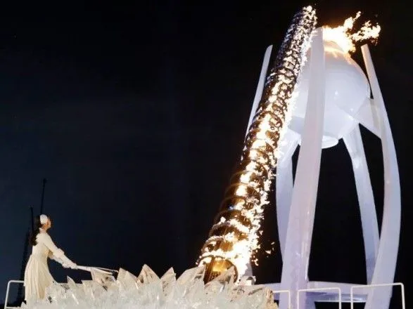 В Южной Корее зажгли Олимпийский огонь
