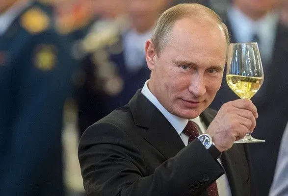 Путін заявив, що Заходу скоро набридне використовувати санкції проти Росії