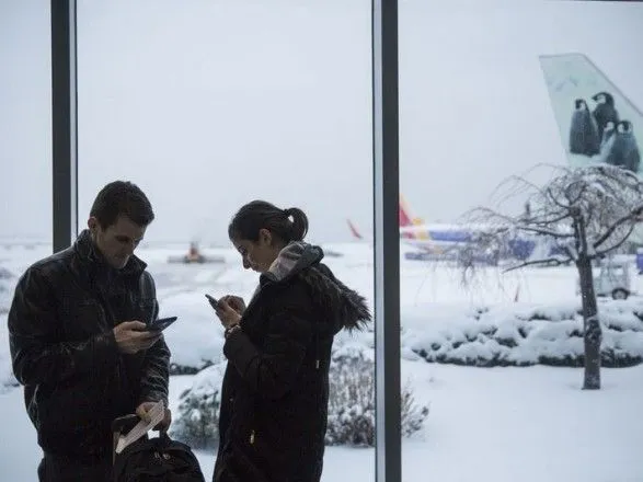 Более 1500 авиарейсов отменили в США из-за снегопадов