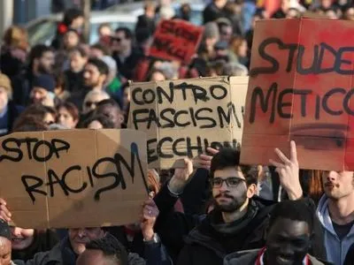 В Италии прошли демонстрации против расизма