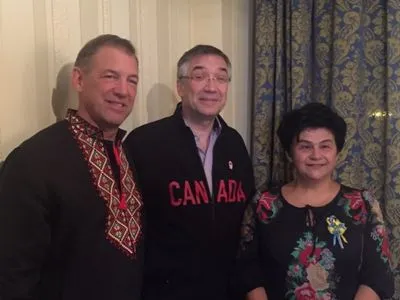 Посол Украины в Канаде: украинские пчелы помогут спасти популяцию в Канаде