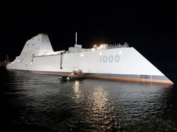 Defence News: Пентагон решил перевооружить свои новейшие эсминцы-"невидимки"