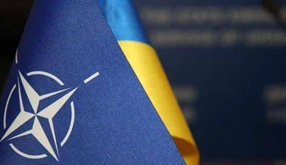 Американський сенатор: рішення про вступ до НАТО має приймати Україна без огляду на Росію