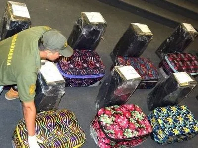 У диппошті посольства Росії в Аргентині виявили 400 кг кокаїну